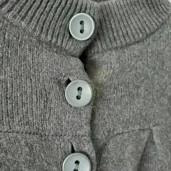 VINCE short sleeve grey wool blend sweater. Size XS - Picture 7 of 7